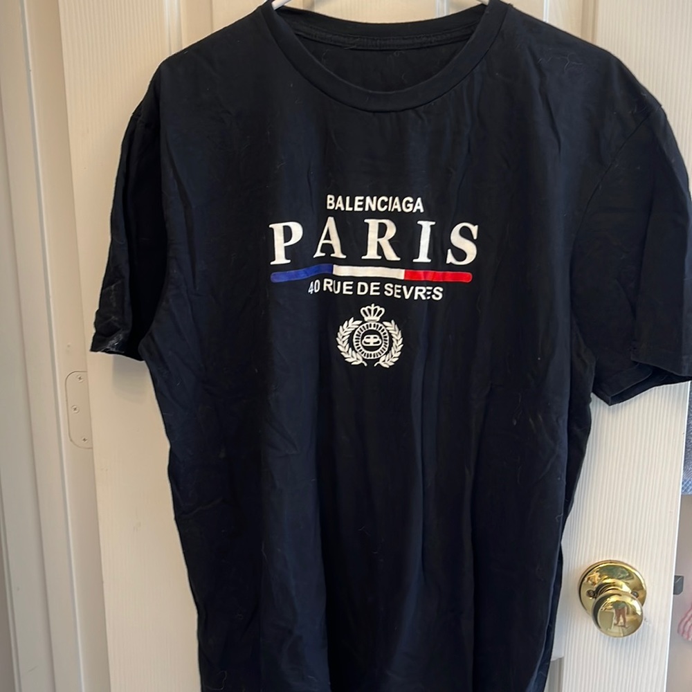 Designer inspired logo tee. XL